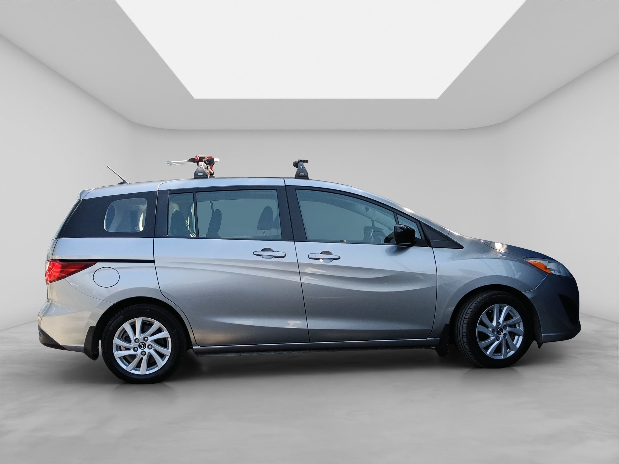 2015 Mazda Mazda 5 2.5 Sport At