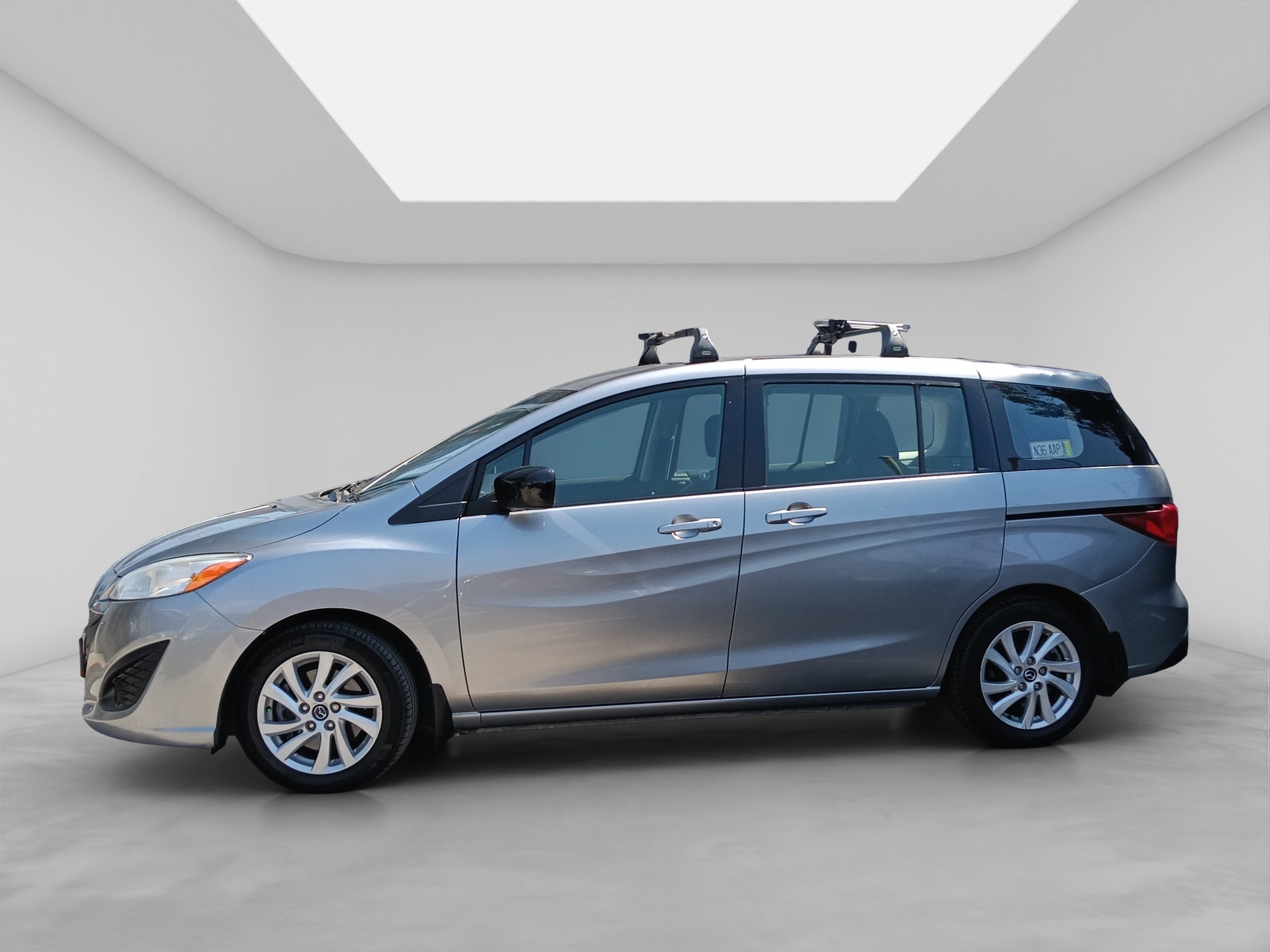 2015 Mazda Mazda 5 2.5 Sport At