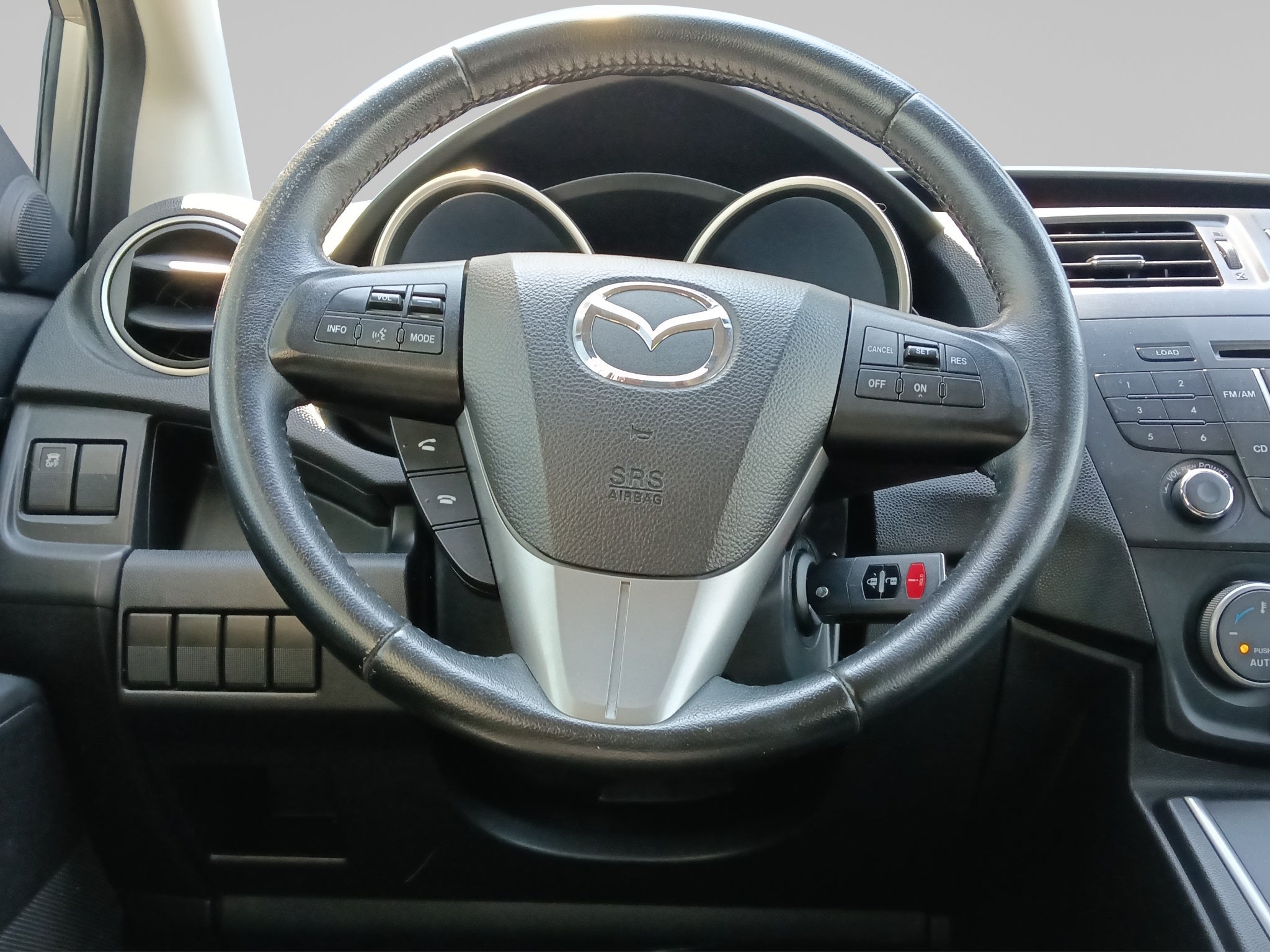 2015 Mazda Mazda 5 2.5 Sport At