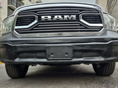 2020 RAM 1500 SLT Trabajo Crew Cab