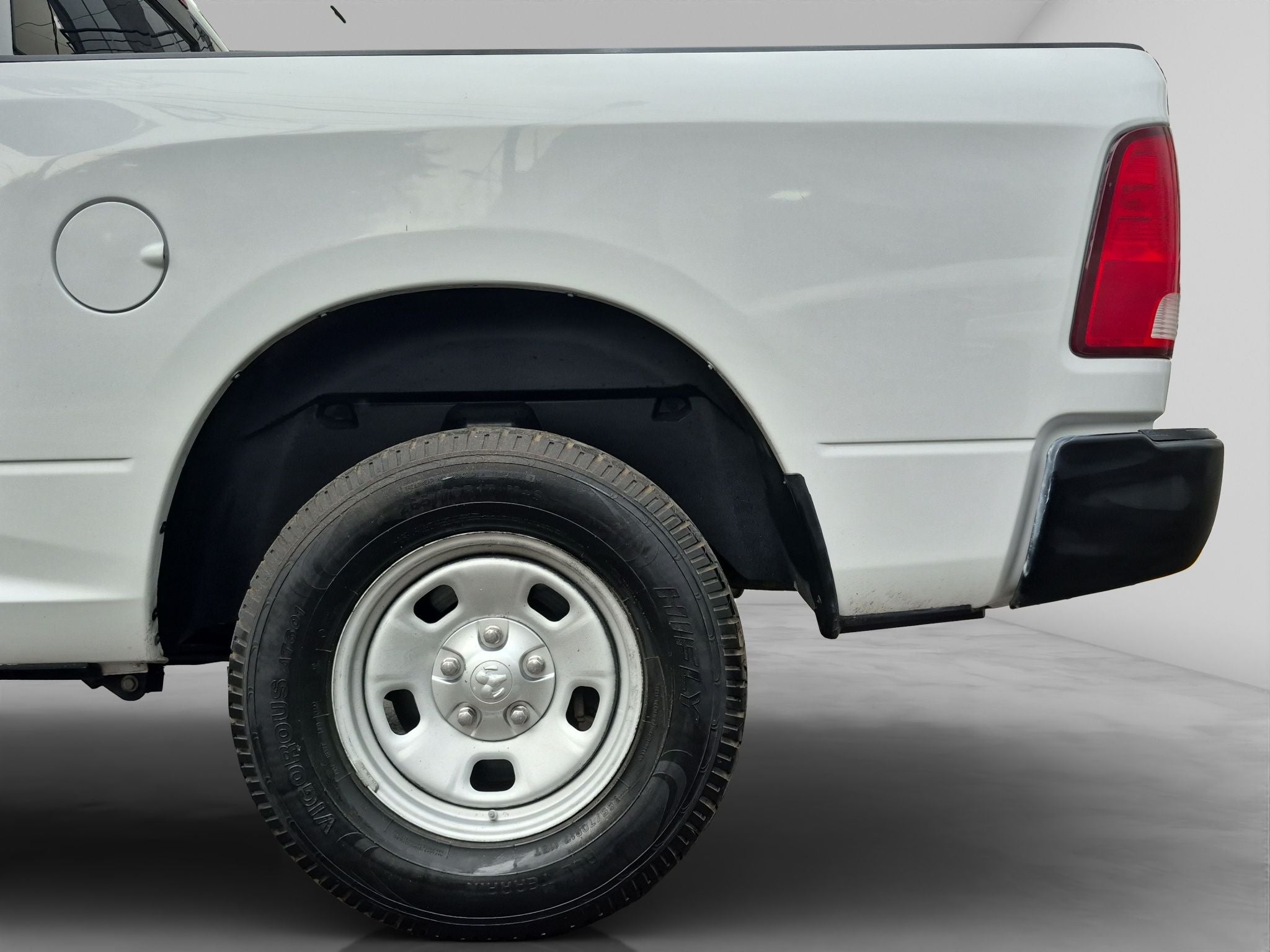 2020 RAM 1500 SLT Trabajo Crew Cab