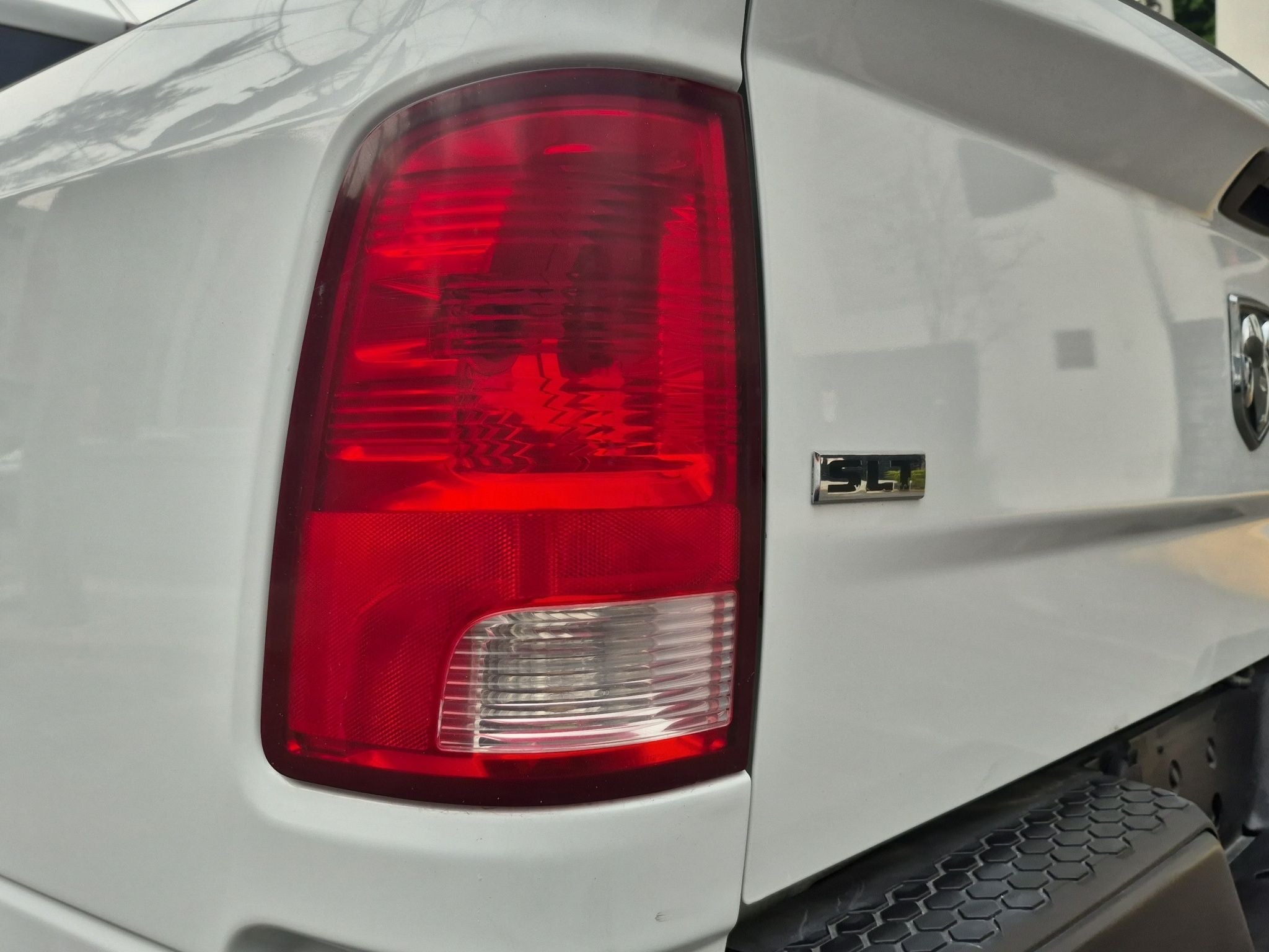 2020 RAM 1500 SLT Trabajo Crew Cab