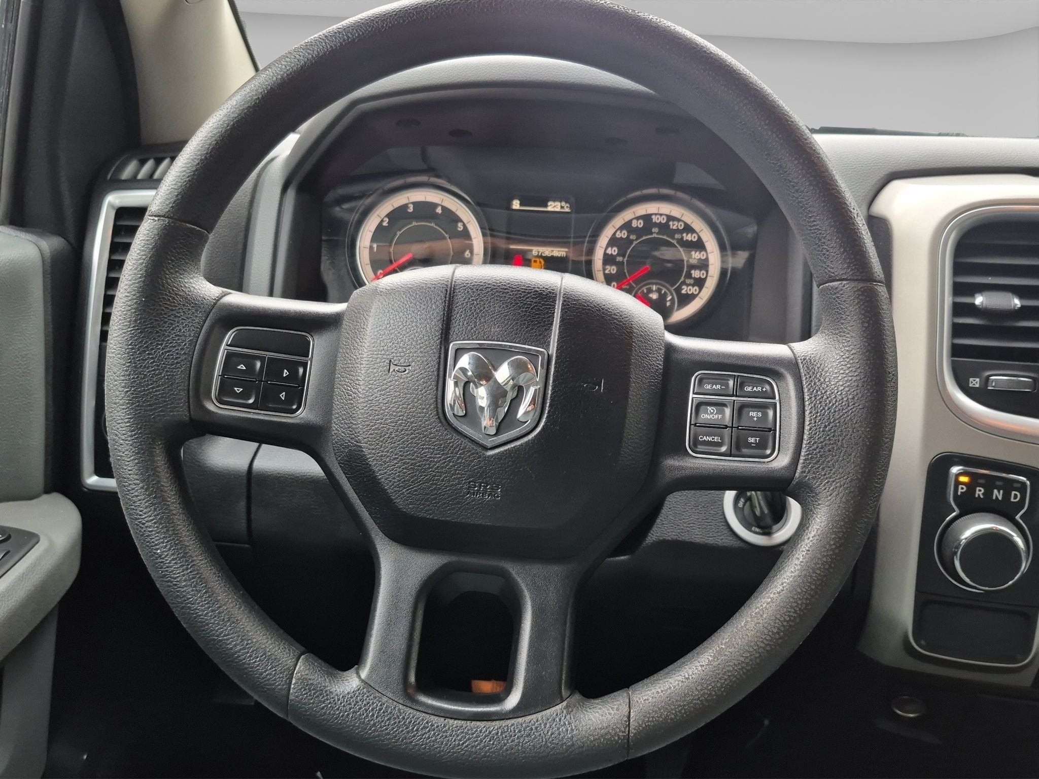 2020 RAM 1500 SLT Trabajo Crew Cab