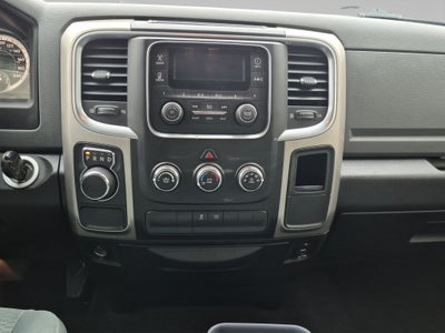 2020 RAM 1500 SLT Trabajo Crew Cab