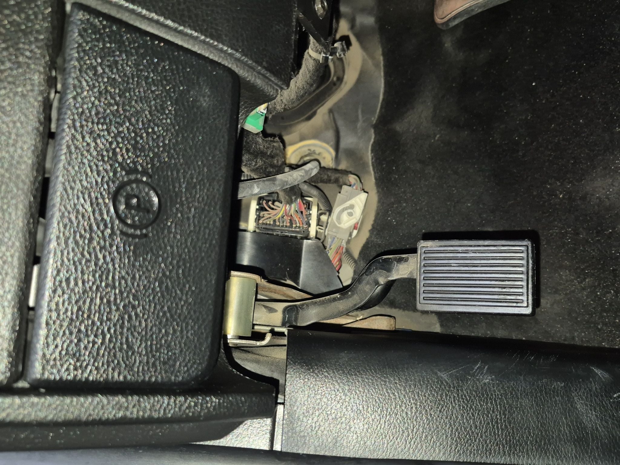 2020 RAM 1500 SLT Trabajo Crew Cab