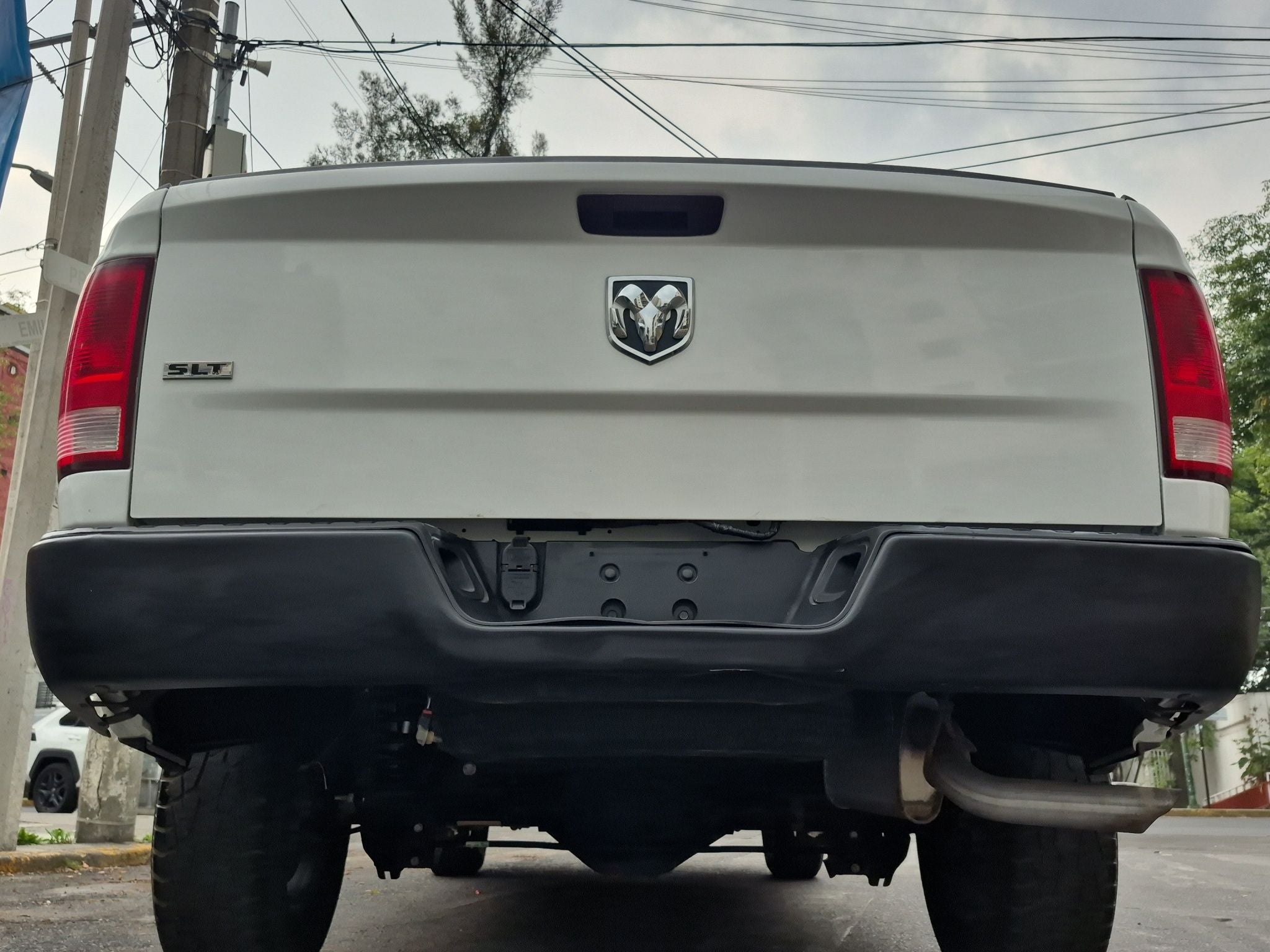 2020 RAM 1500 SLT Trabajo Crew Cab