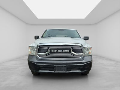 2020 RAM 1500 SLT Trabajo Crew Cab