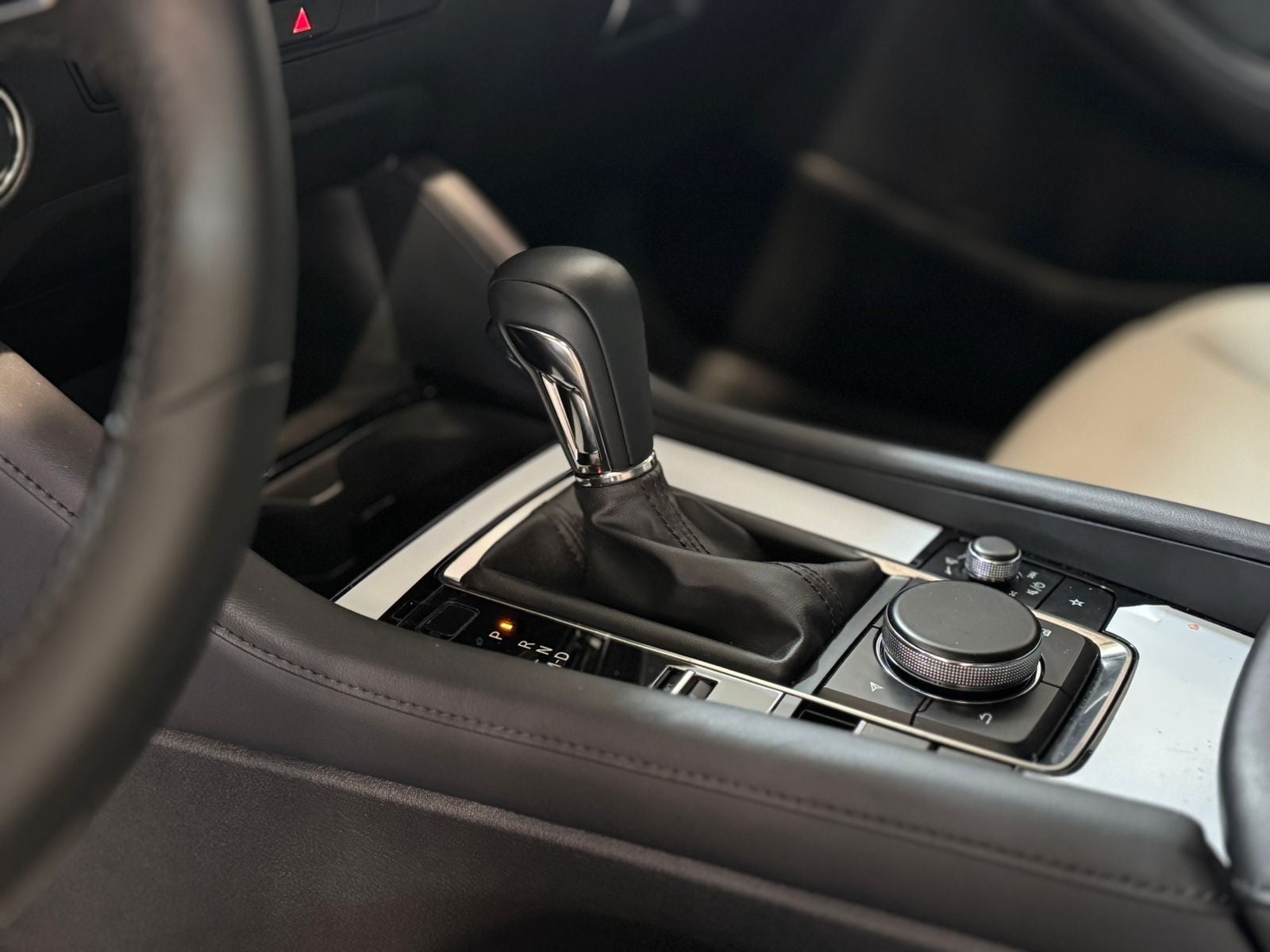 2025 Mazda Mazda 3 2.5 Signature Sedan At