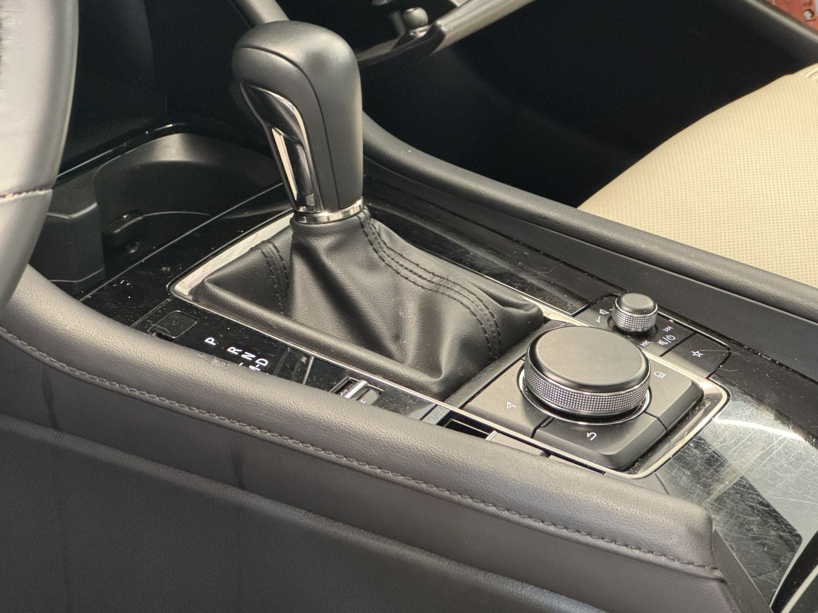 2025 Mazda Mazda 3 2.5 Signature Sedan At