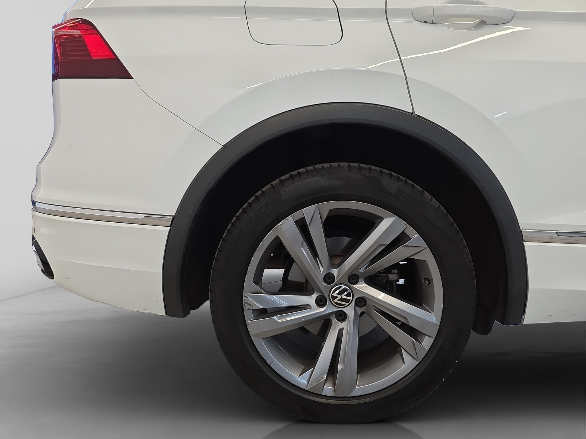 2024 Volkswagen Tiguan 2.0 R-Line At