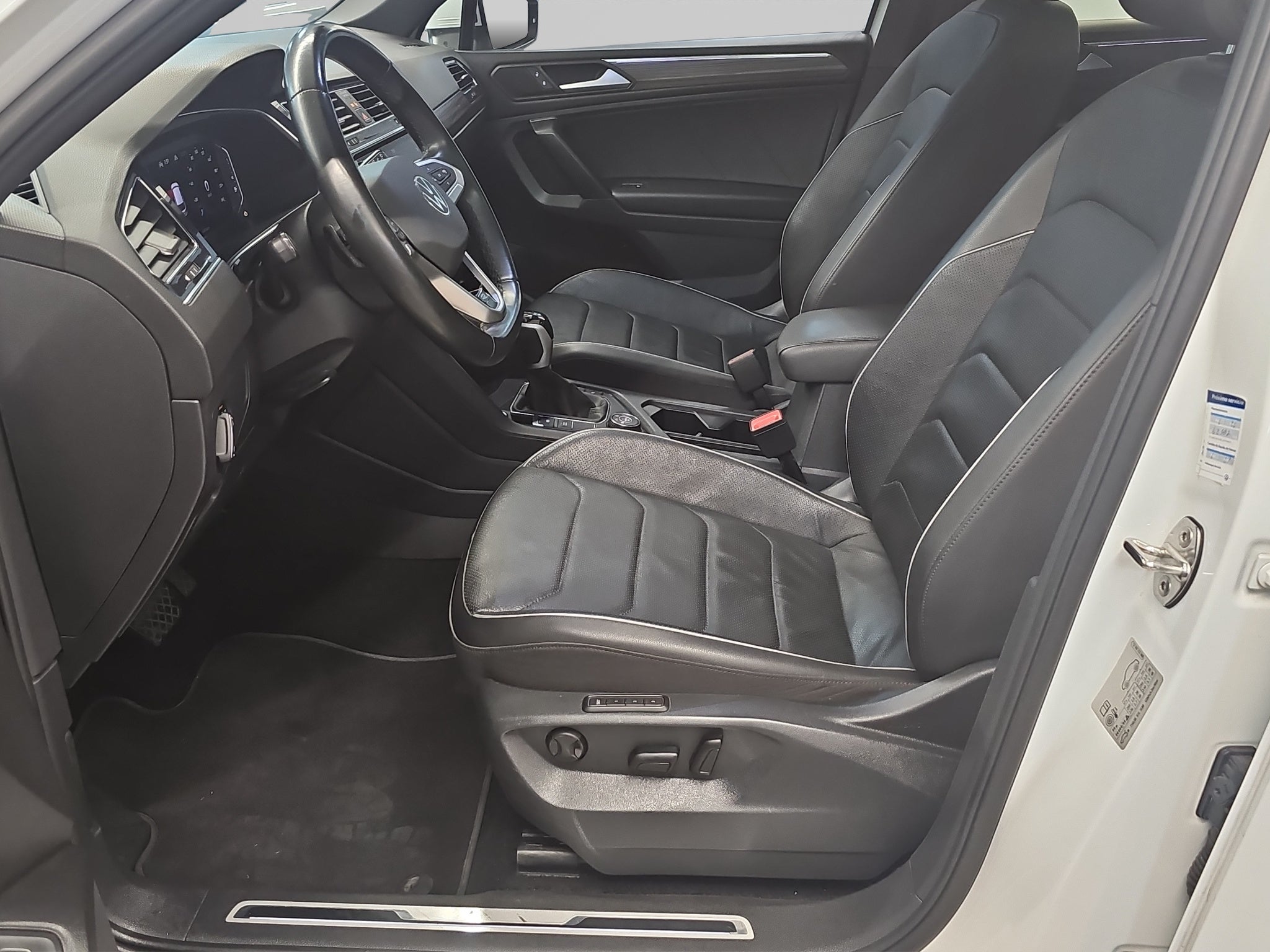 2023 Volkswagen Tiguan 2.0 R-Line At