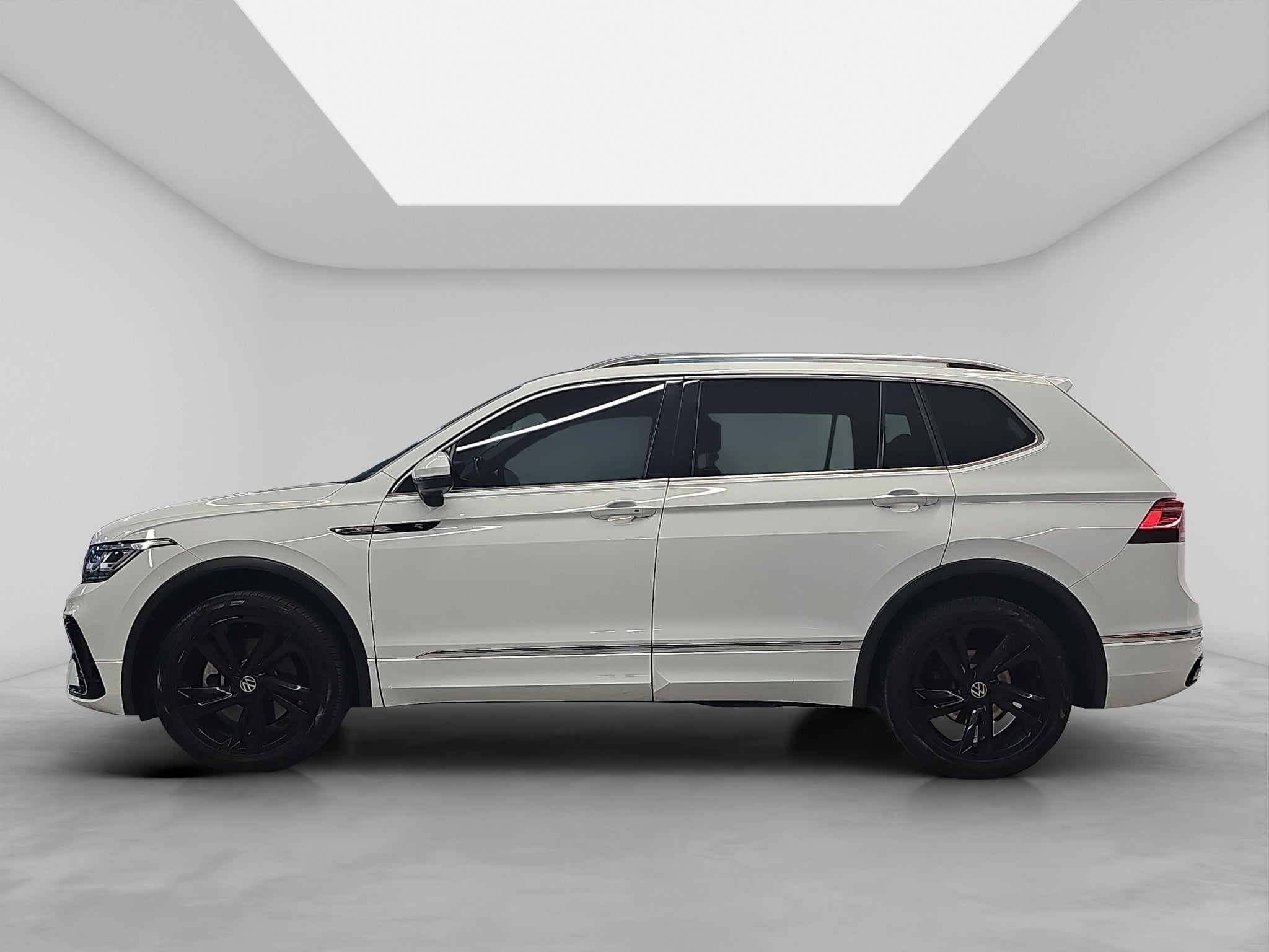 2023 Volkswagen Tiguan 2.0 R-Line At