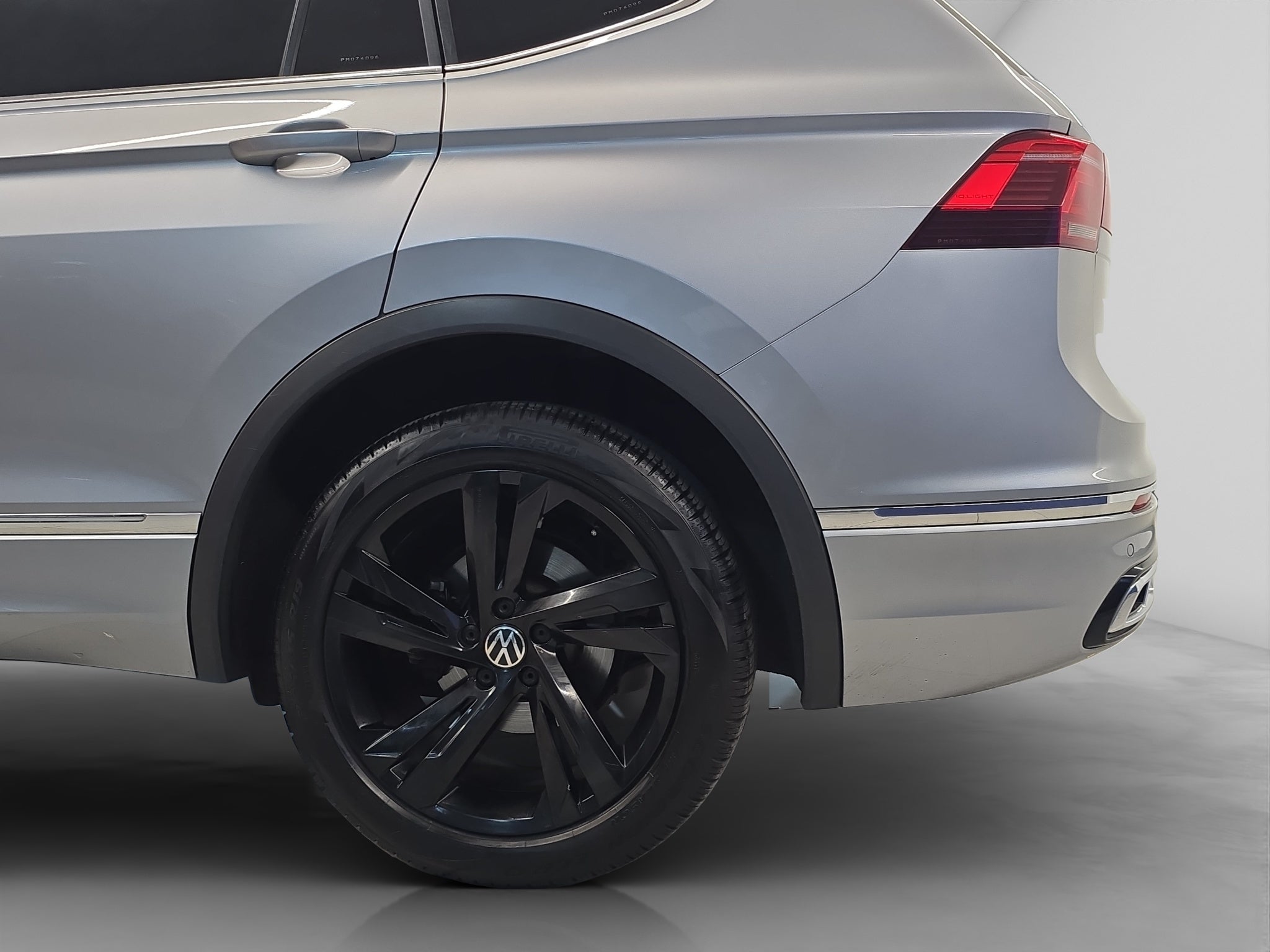 2023 Volkswagen Tiguan 2.0 R-Line At