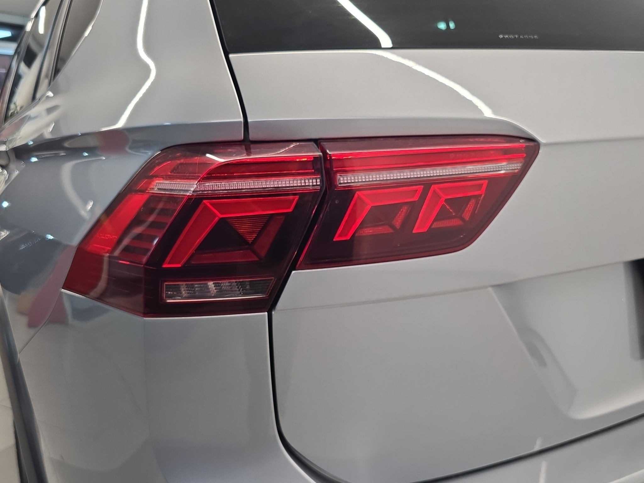 2023 Volkswagen Tiguan 2.0 R-Line At