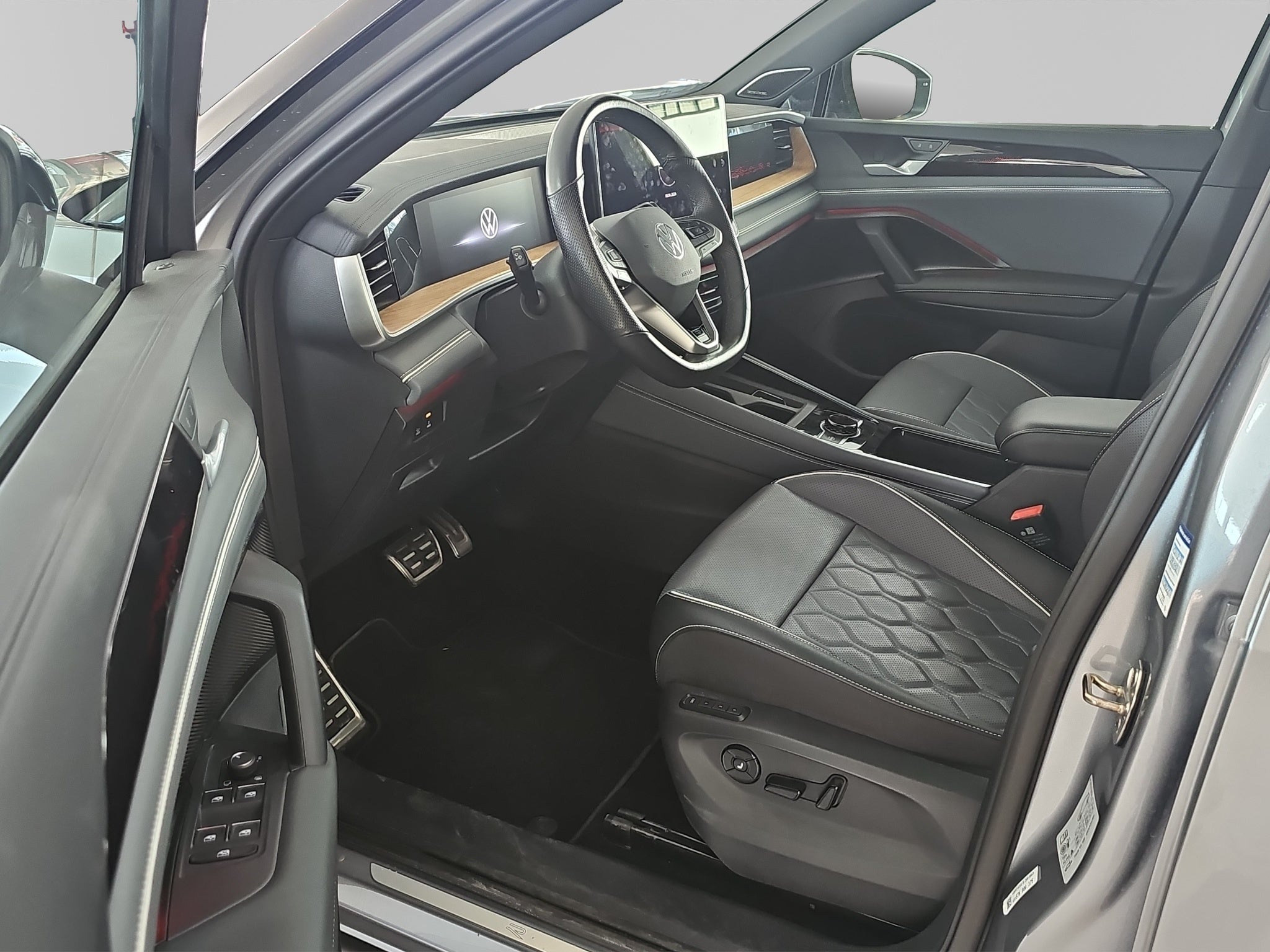 2025 Volkswagen Tiguan 1.4 R-Line At