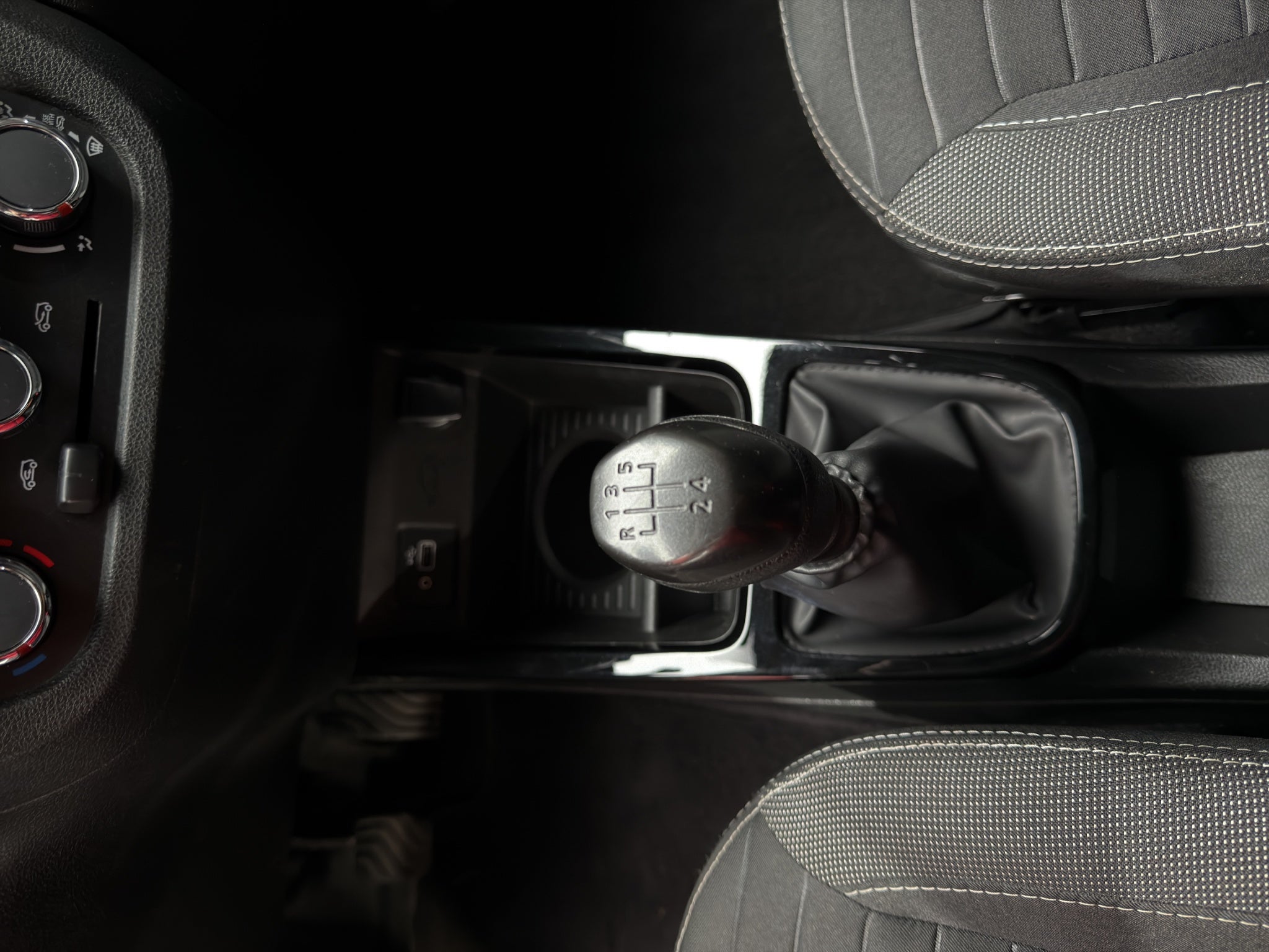 2019 Renault Kwid 1.0 Iconic Mt