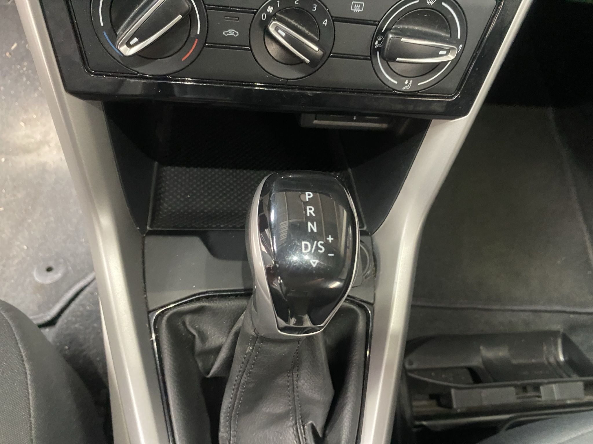 2024 Volkswagen Taigun 1.0 Trendline At