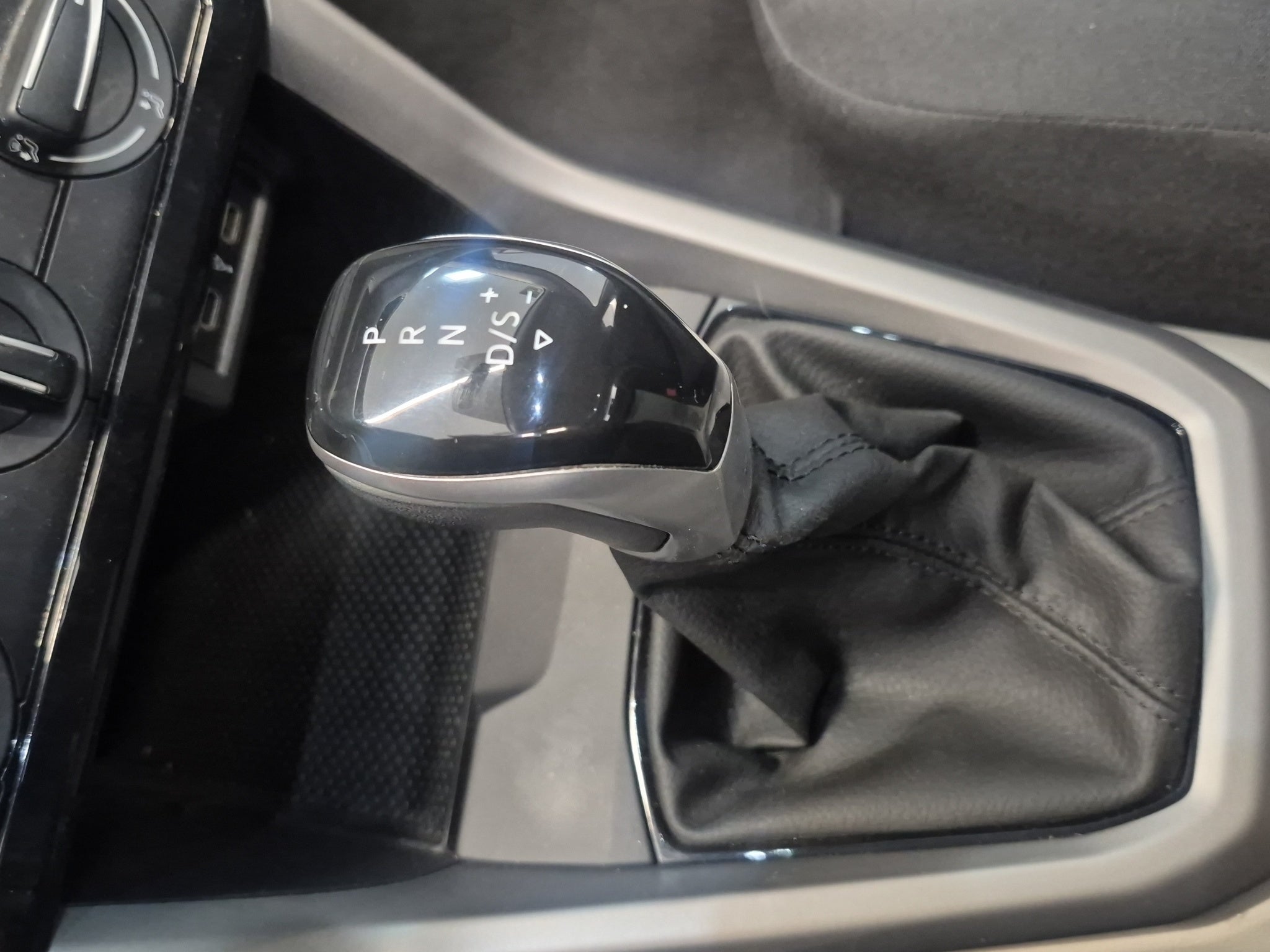 2025 Volkswagen Taigun 1.0 Trendline At