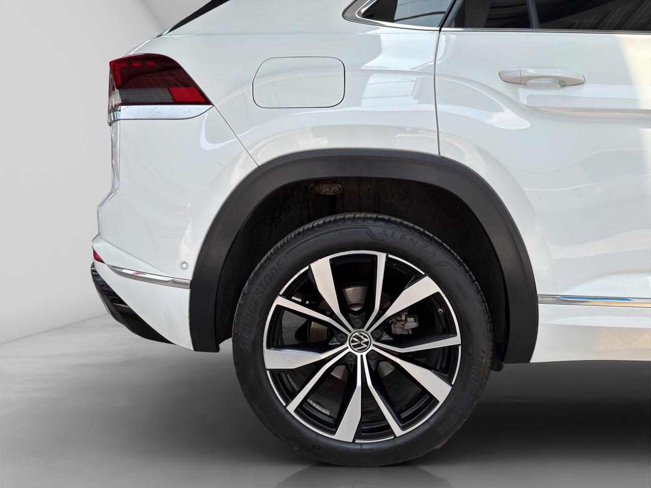 2024 Volkswagen Cross Sport 2.0 R-Line At
