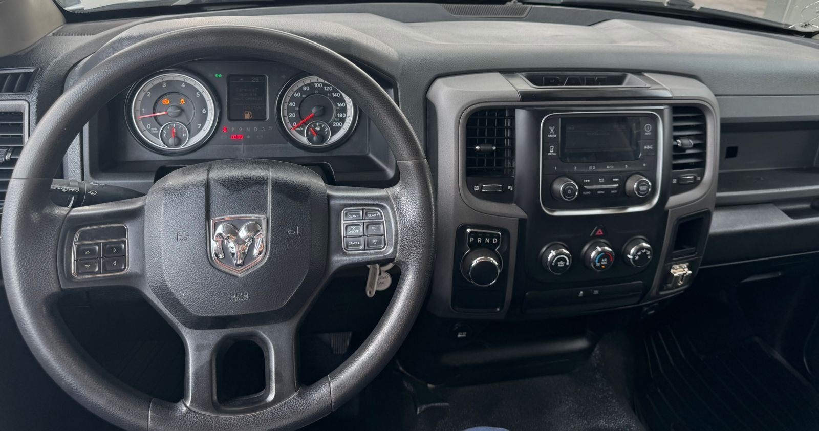 2020 RAM 1500 3.3 V6 XL Cab Regular 4x2 AT