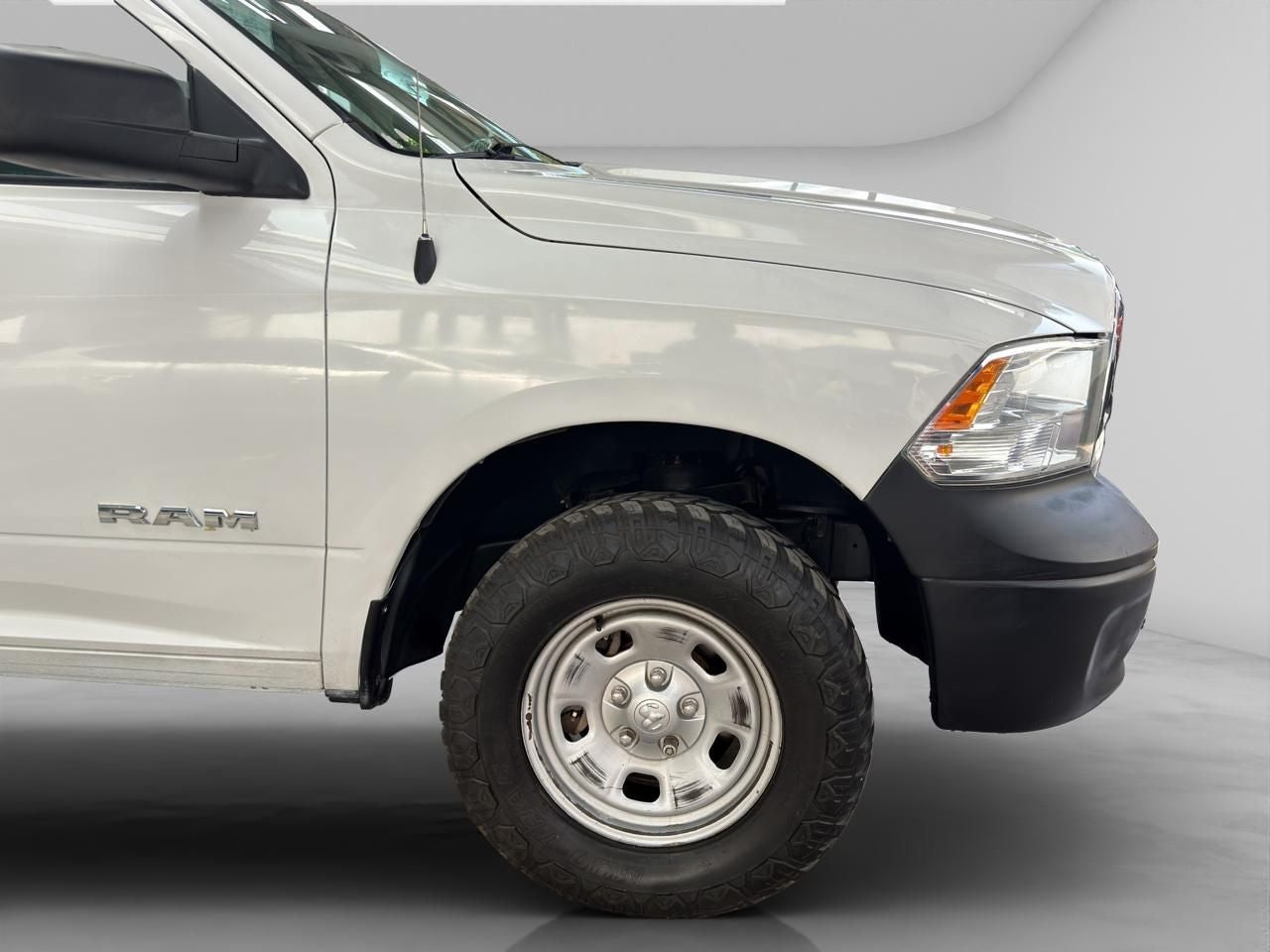 2020 RAM 1500 3.3 V6 XL Crew Cab 4x4 At
