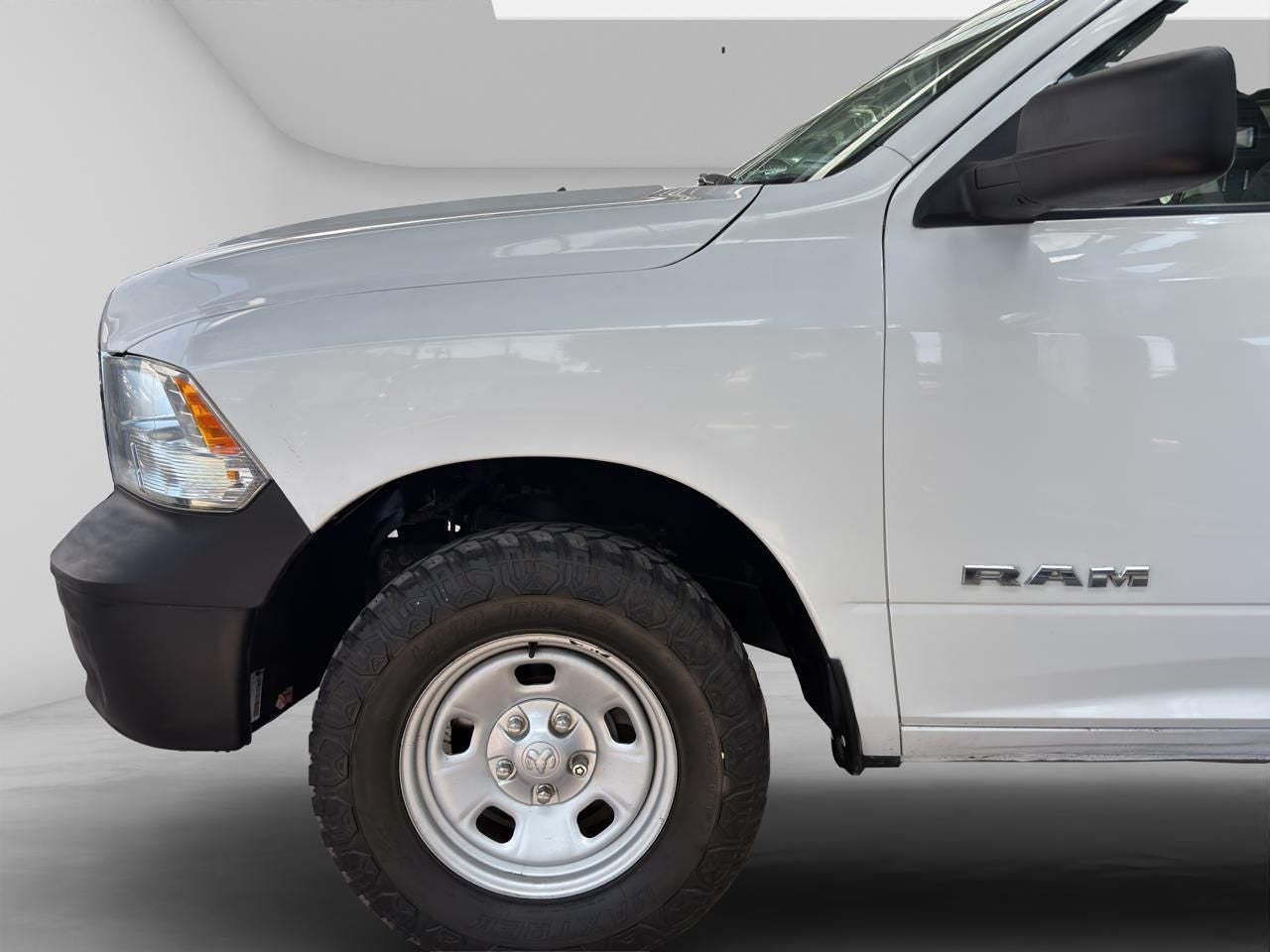 2020 RAM 1500 3.3 V6 XL Crew Cab 4x4 At