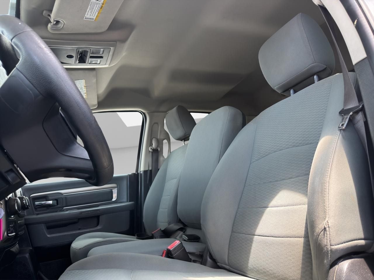 2020 RAM 1500 3.3 V6 XL Crew Cab 4x4 At