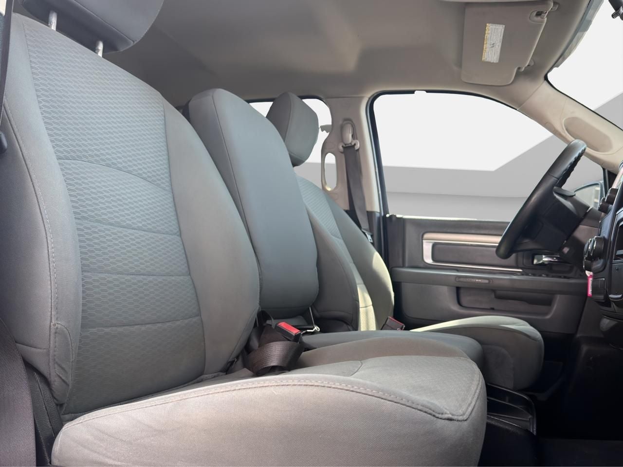 2020 RAM 1500 3.3 V6 XL Crew Cab 4x4 At