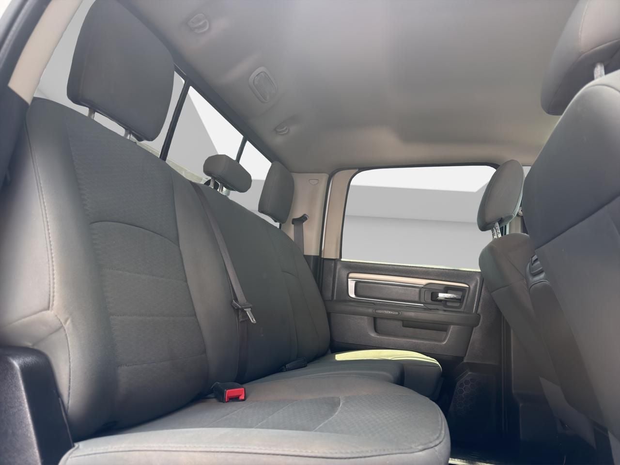 2020 RAM 1500 3.3 V6 XL Crew Cab 4x4 At