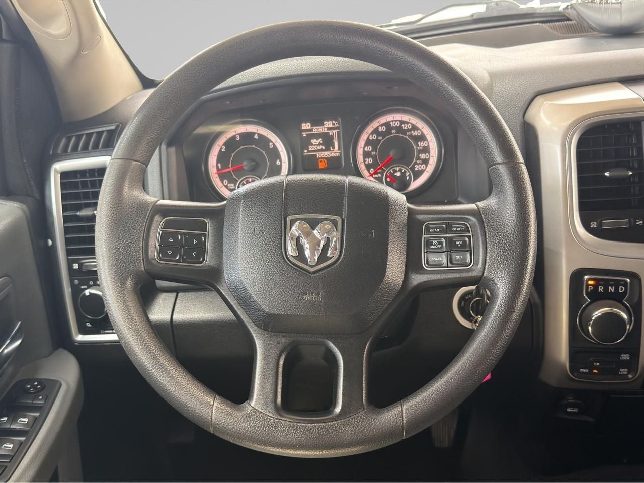 2020 RAM 1500 3.3 V6 XL Crew Cab 4x4 At