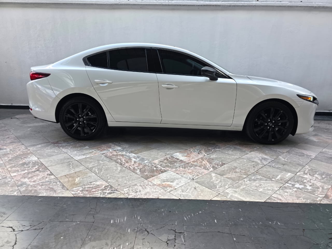 2025 Mazda Mazda 3 2.5 Signature Sedan At