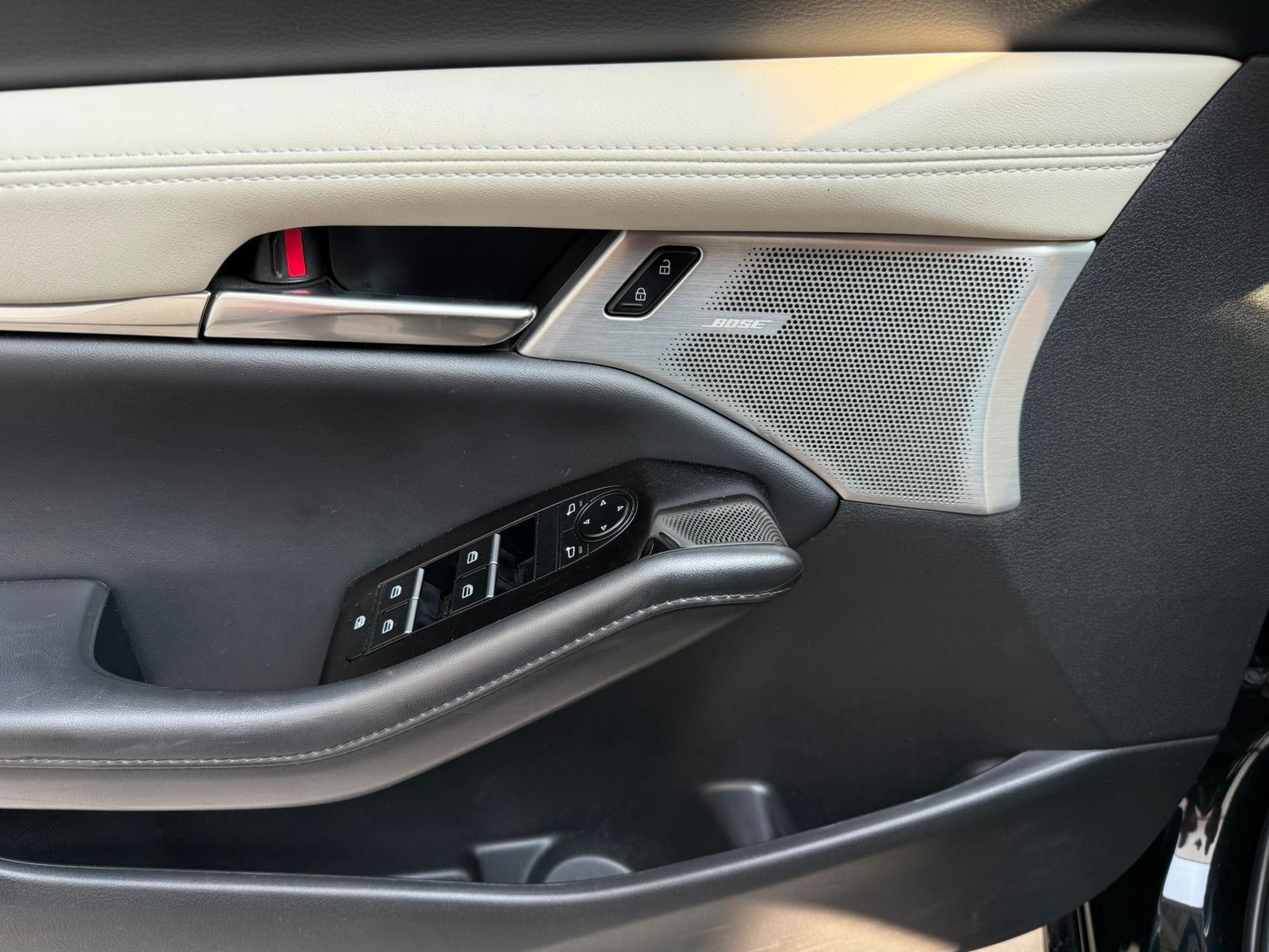 2025 Mazda Mazda 3 2.5 Signature Sedan At