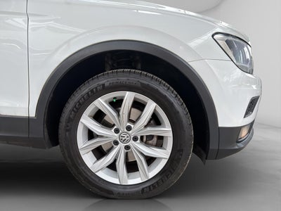 2020 Volkswagen Tiguan 1.4 Comfortline 7p At piel