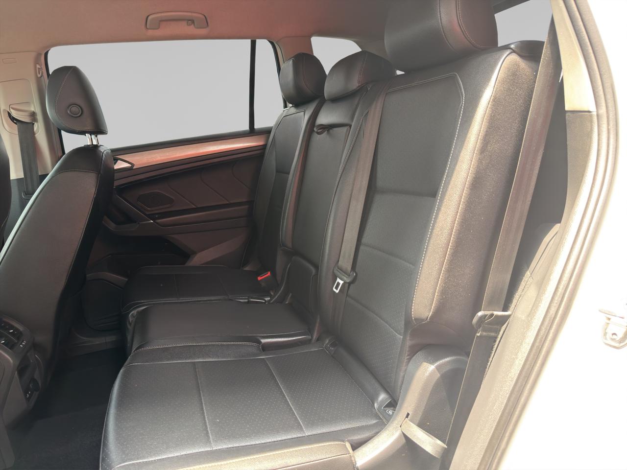 2020 Volkswagen Tiguan 1.4 Comfortline 7p At piel