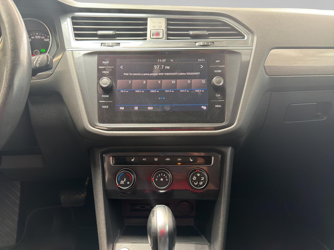 2020 Volkswagen Tiguan 1.4 Comfortline 7p At piel