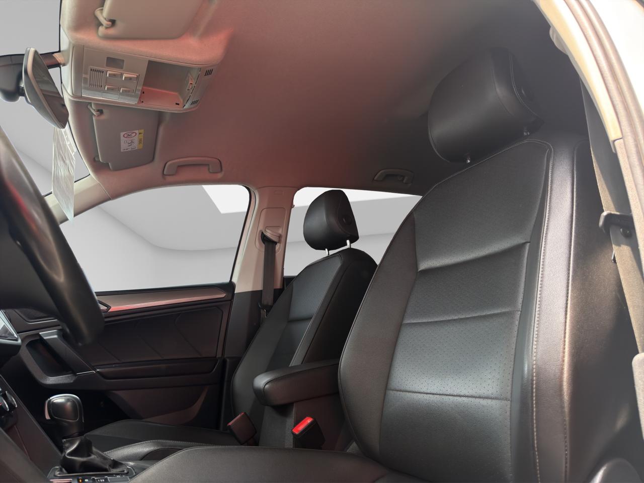 2020 Volkswagen Tiguan 1.4 Comfortline 7p At piel