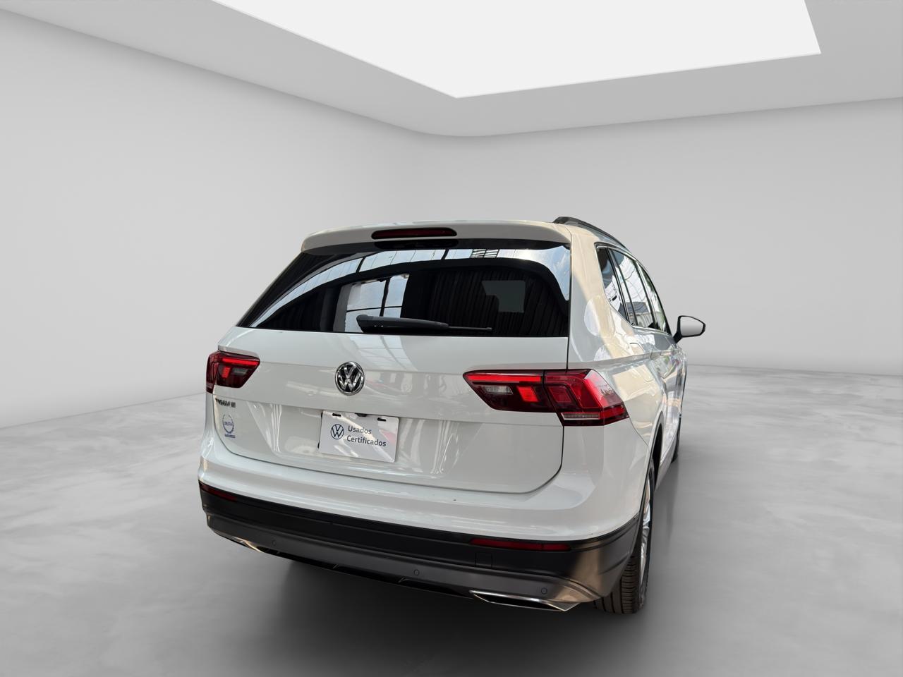 2020 Volkswagen Tiguan 1.4 Comfortline 7p At piel