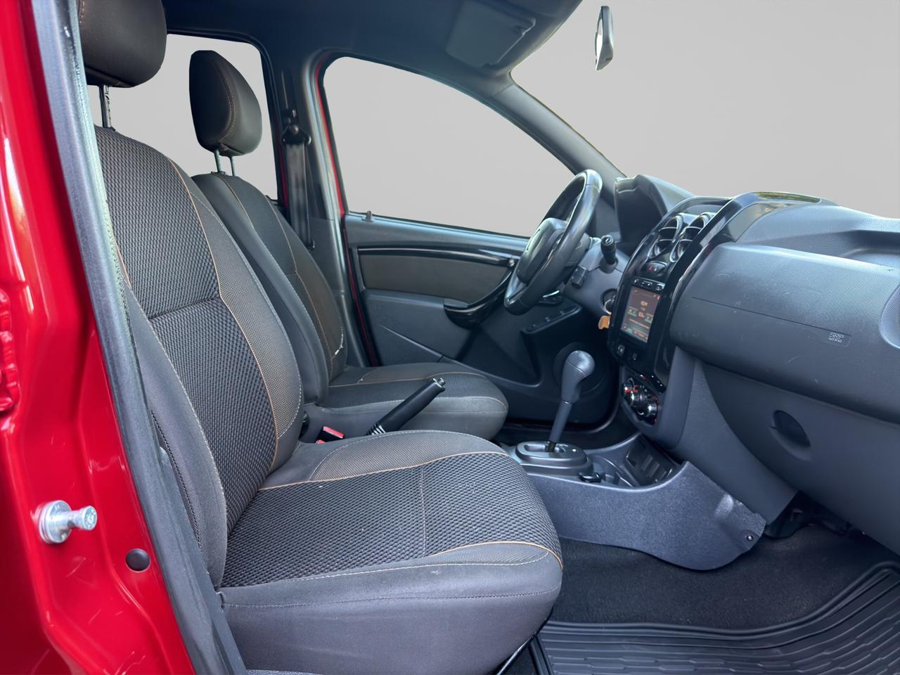 2017 Renault Duster 2.0 Dynamic Media Nav At