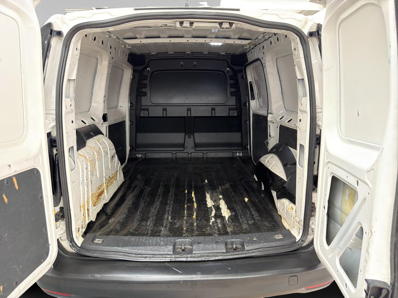 2023 Volkswagen Caddy 2.0 Diesel Mt