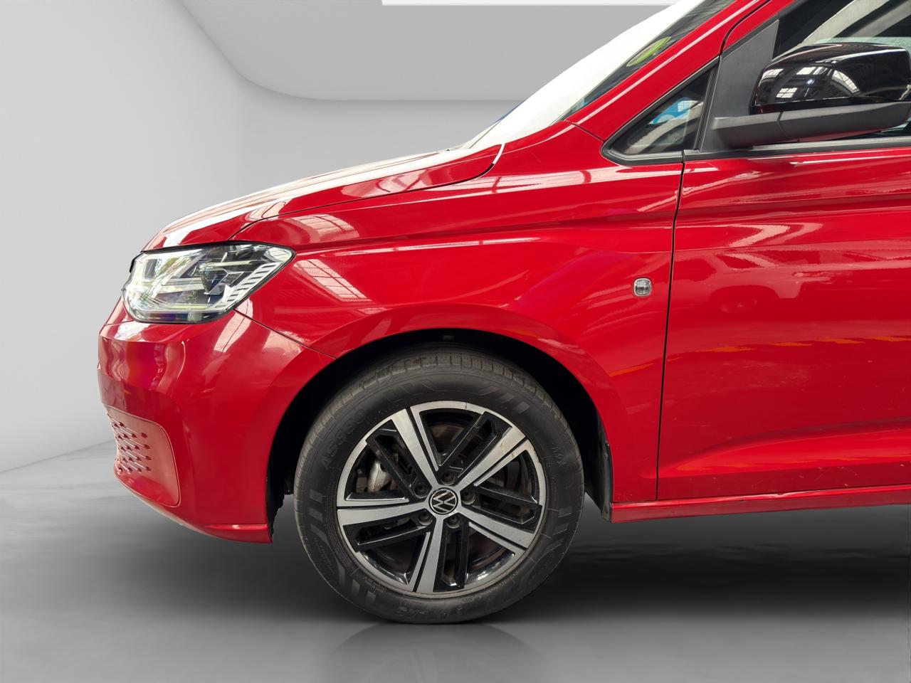 2023 Volkswagen Caddy Pasajeros 1.6 LT Manual 6 Vel