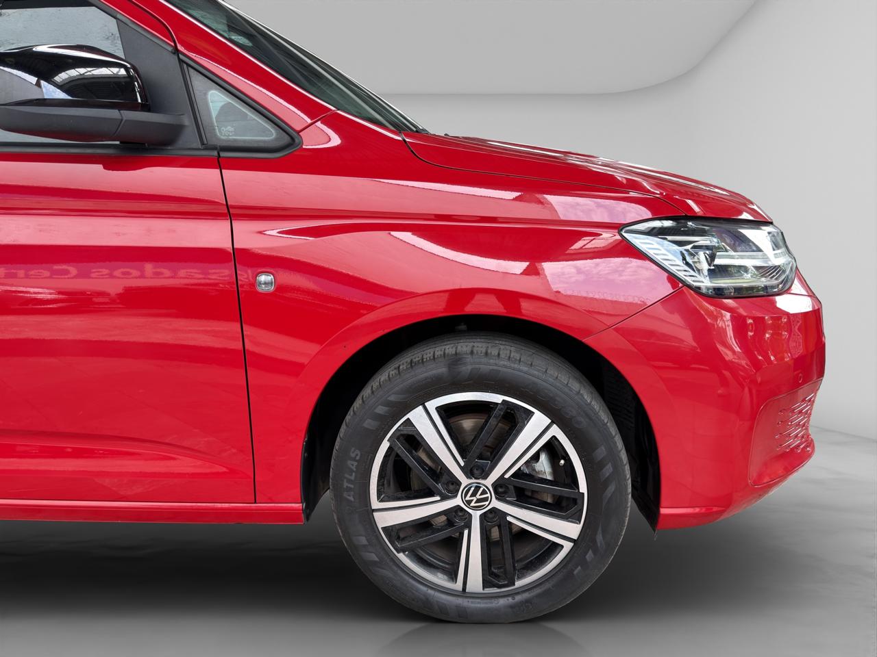 2023 Volkswagen Caddy Pasajeros 1.6 LT Manual 6 Vel