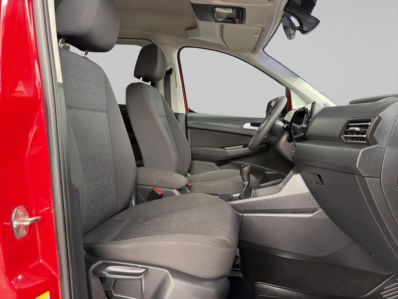 2023 Volkswagen Caddy Pasajeros 1.6 LT Manual 6 Vel