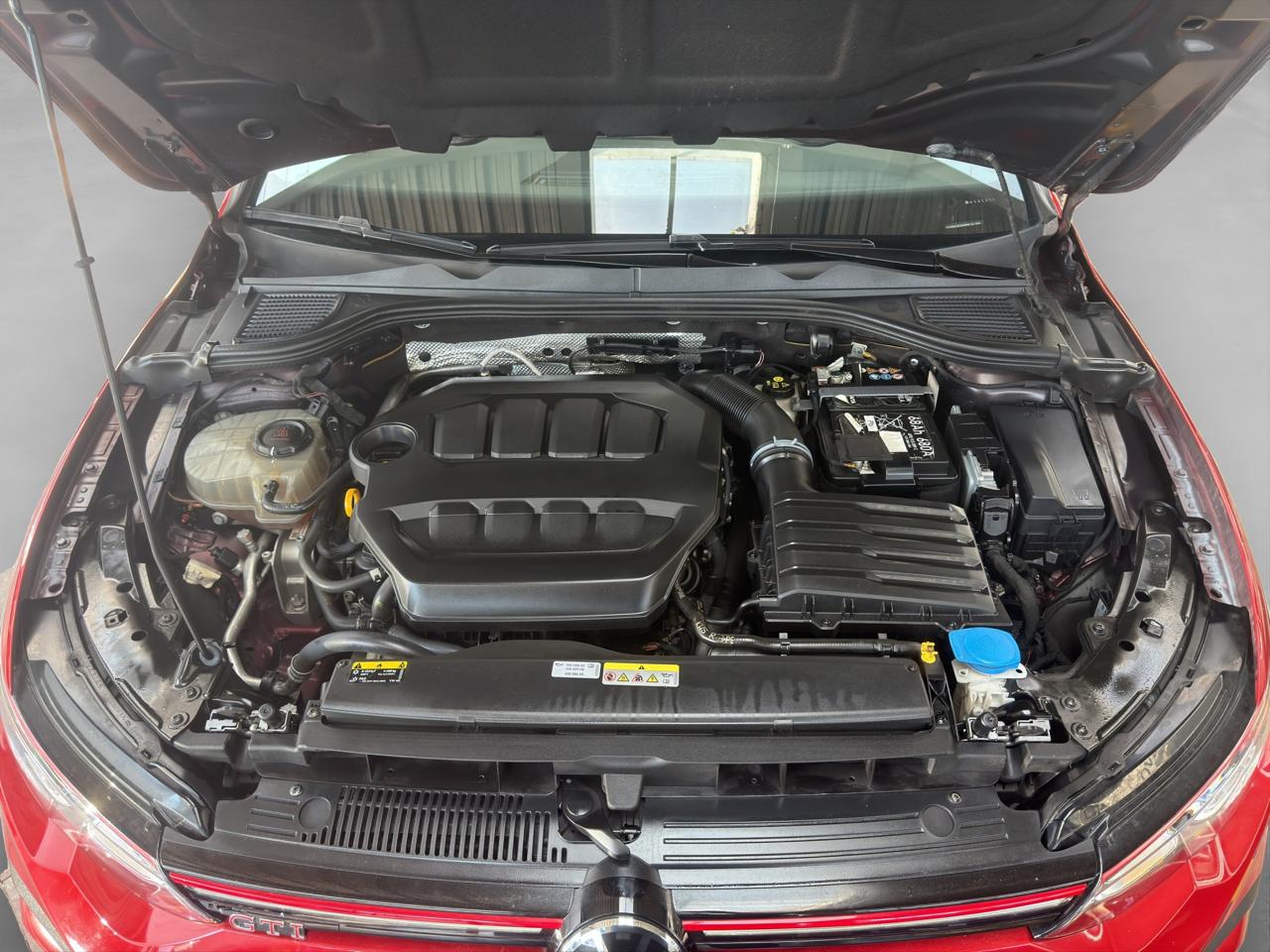 2024 Volkswagen Golf 2.0 GTI Dsg Navegación Piel At