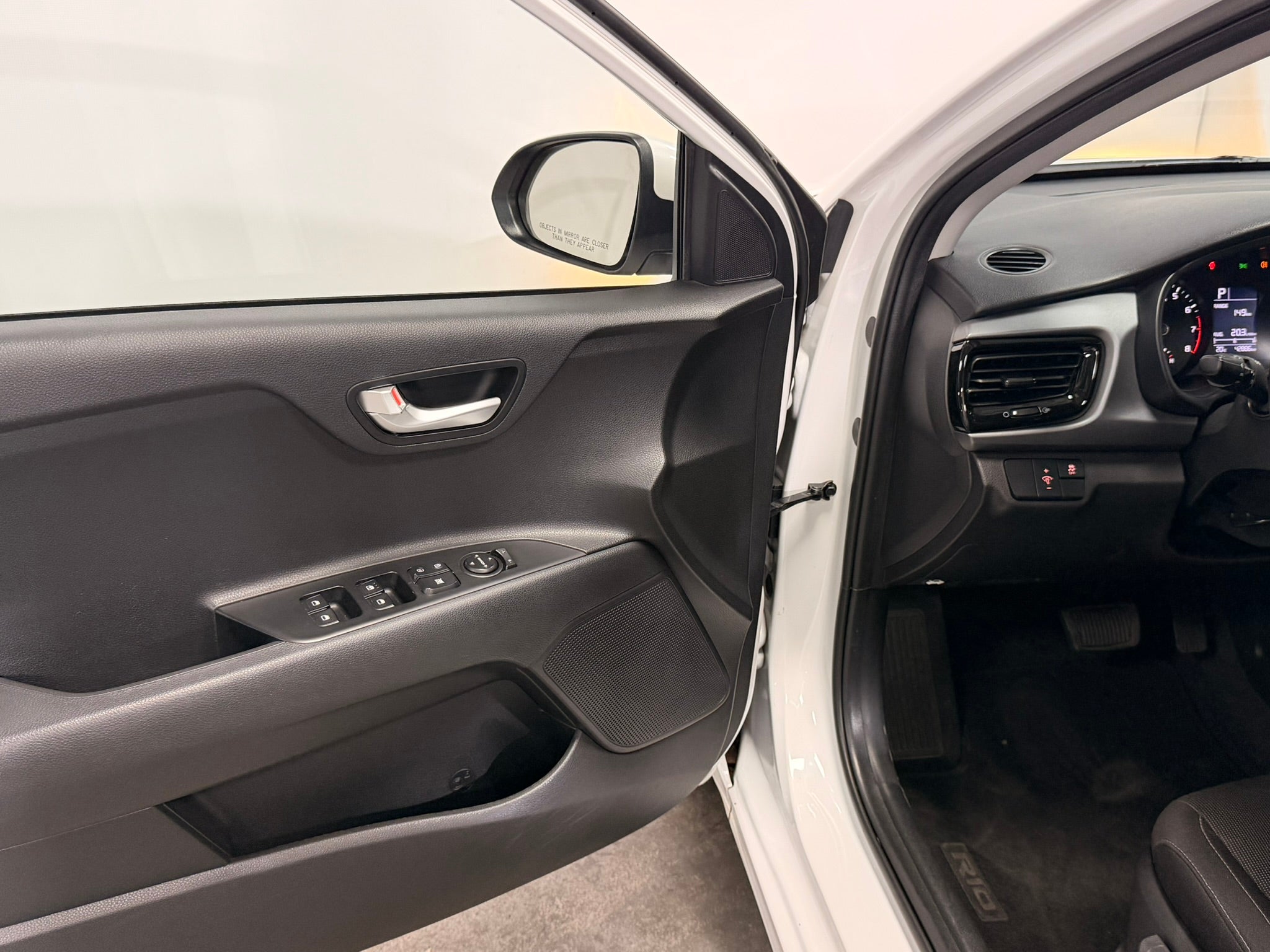 2023 Kia Rio 1.6 Hb LX At