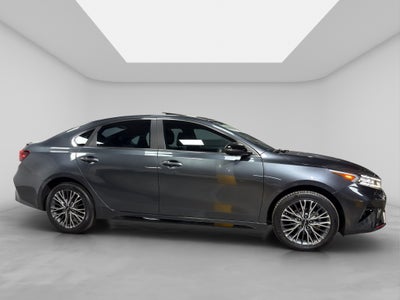 2023 Kia Forte 2.0 GT Line Sedan At