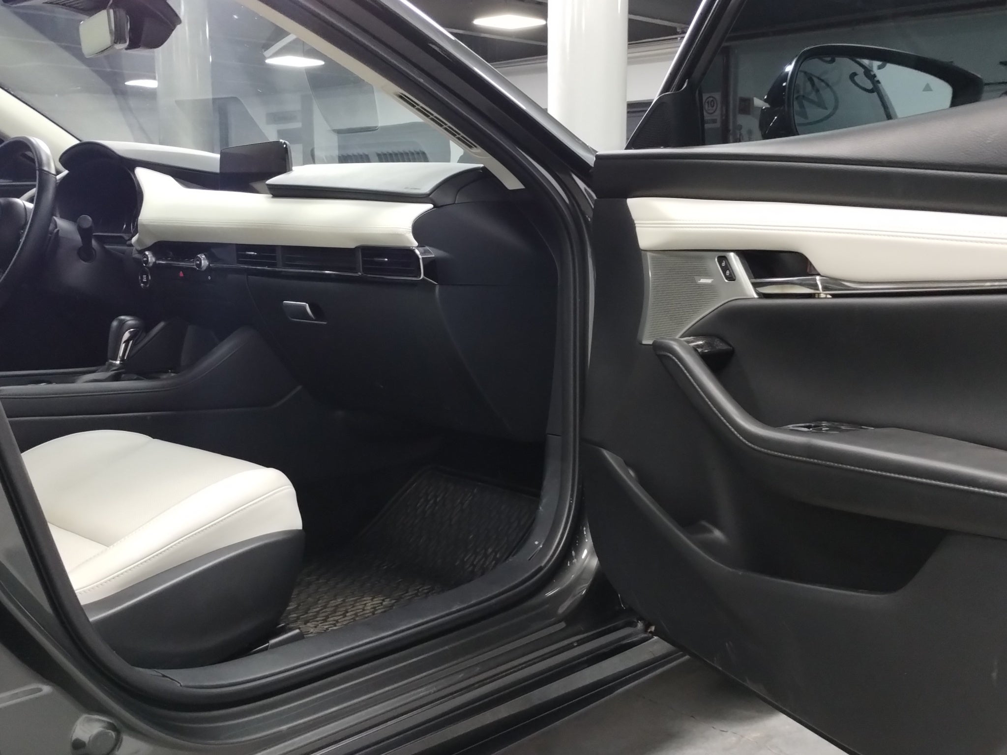 2025 Mazda Mazda 3 2.5 Signature Sedan At