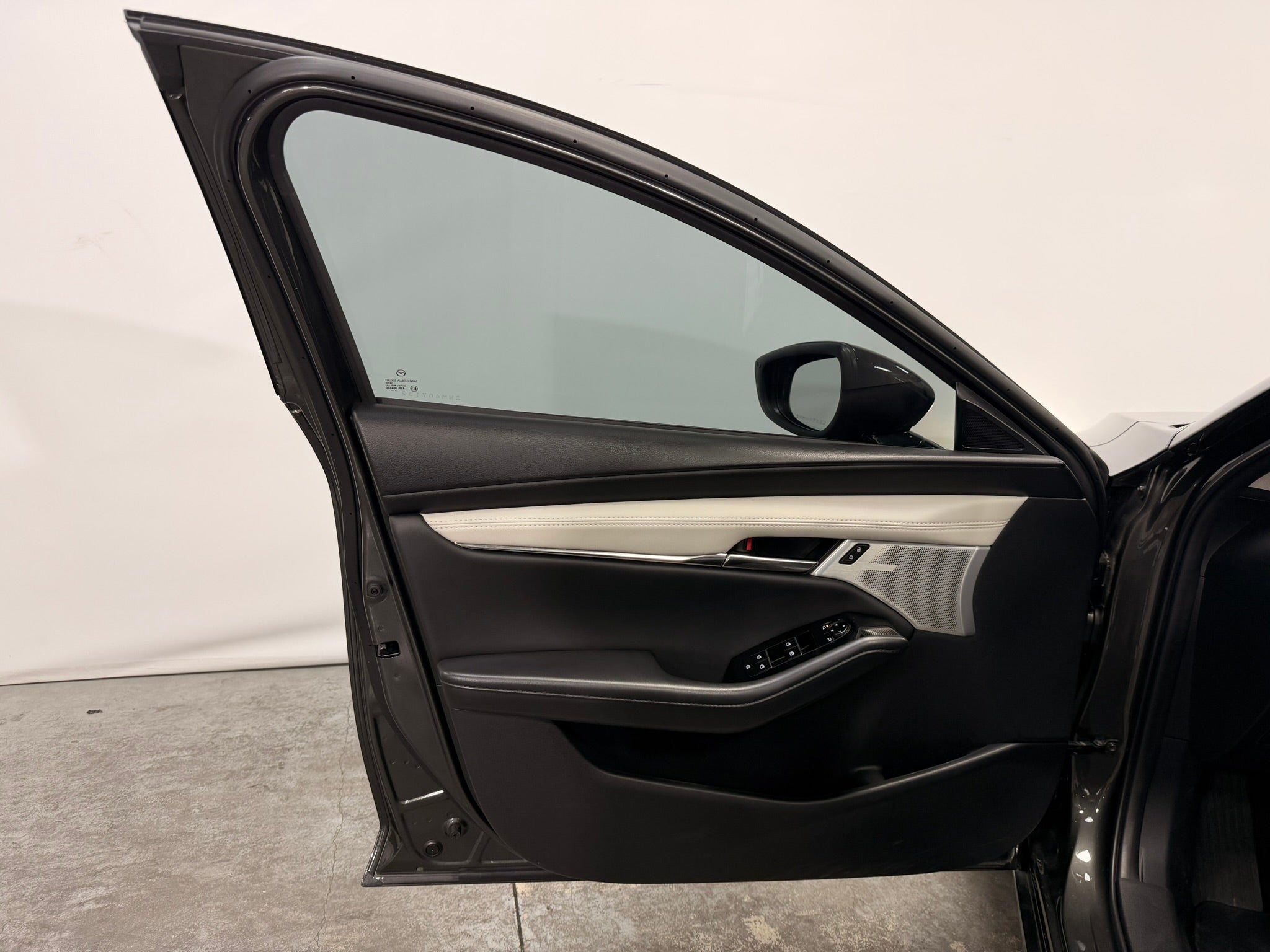 2025 Mazda Mazda 3 2.5 Signature Sedan At