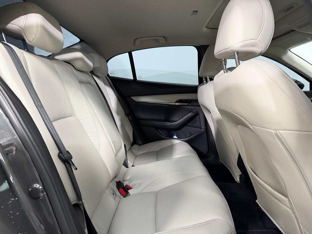 2025 Mazda Mazda 3 2.5 Signature Sedan At