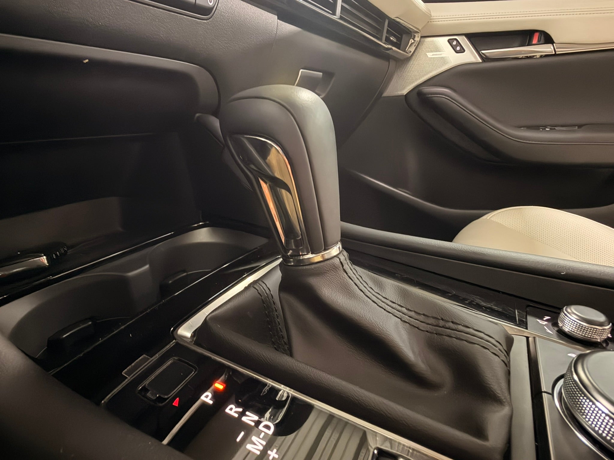 2025 Mazda Mazda 3 2.5 Signature Sedan At