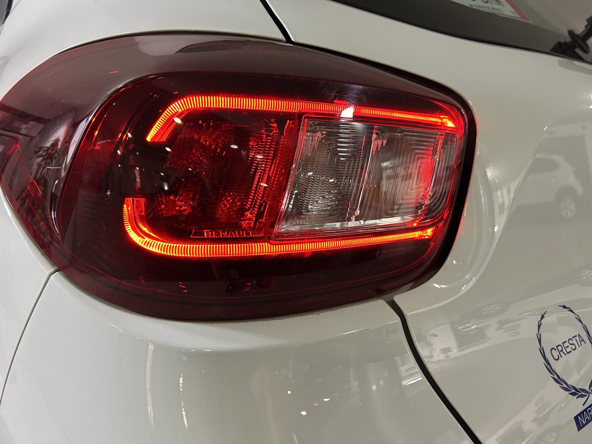 2023 Renault Kwid 1.0 Iconic Mt